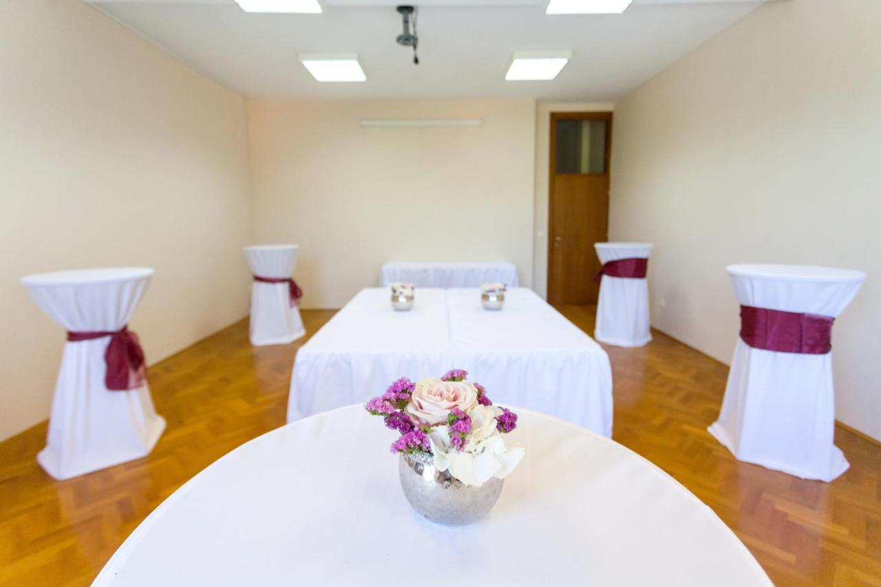 Hotel Pakrac Ngoại thất bức ảnh