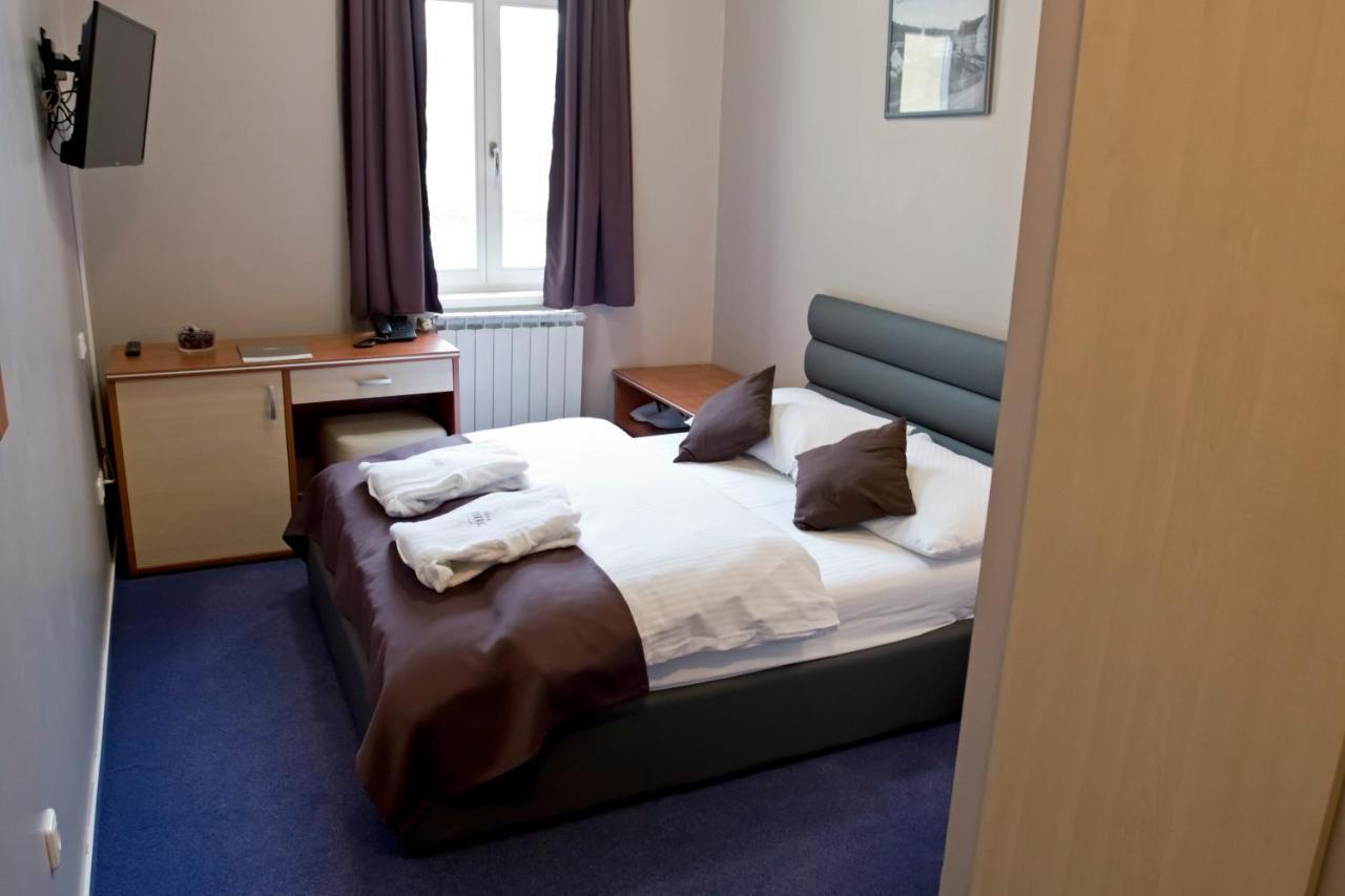 Hotel Pakrac Ngoại thất bức ảnh